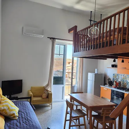 Sunny Flat - Self Apartment *