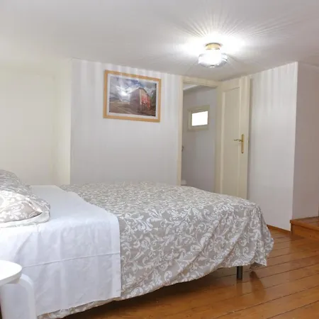 Sunny Flat - Self Apartment Cefalu